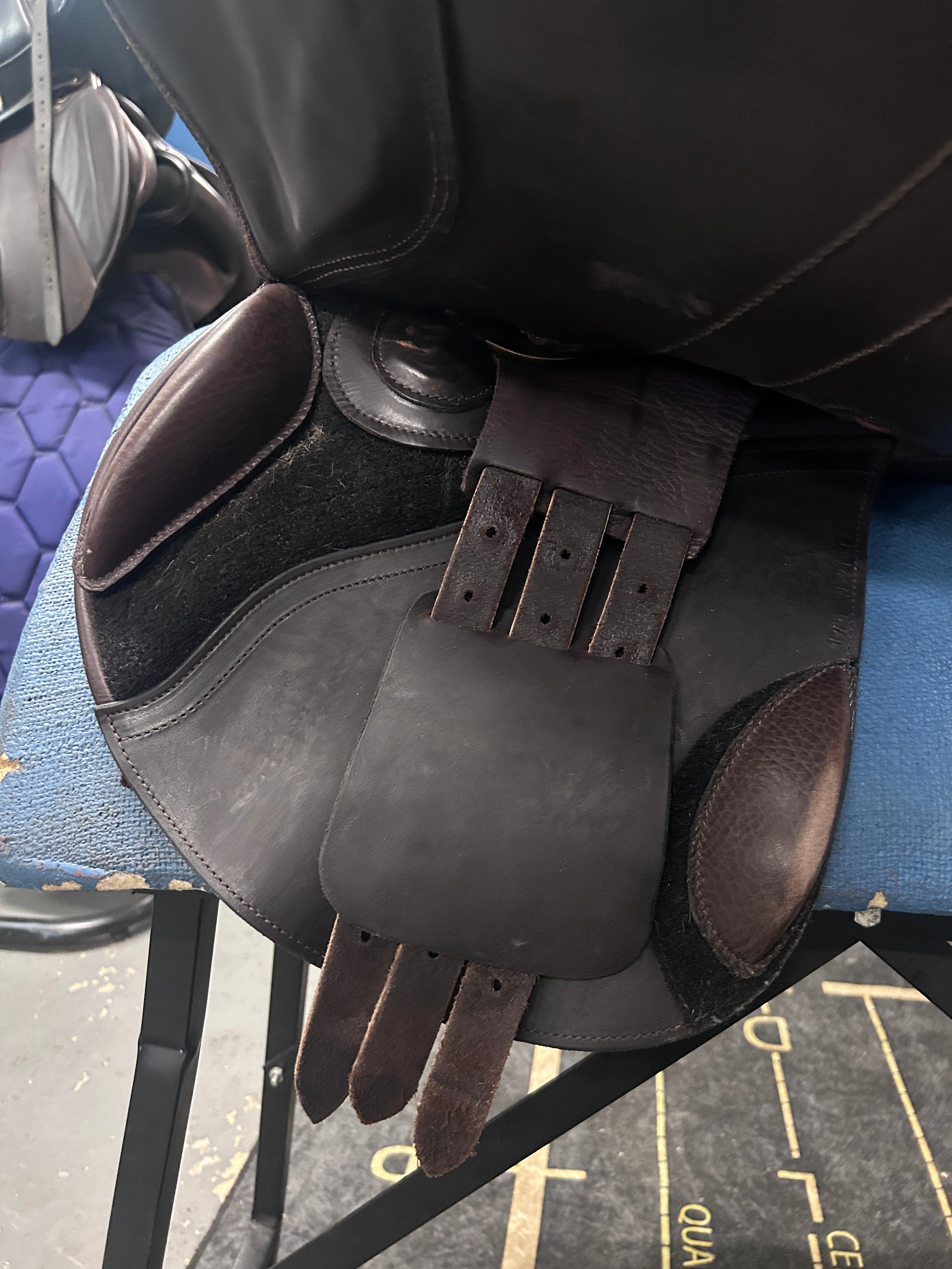 17.5" Frank Baines Reflex Close Contact Saddle-Saddle-Consignment-Evolution Equestrian Co.