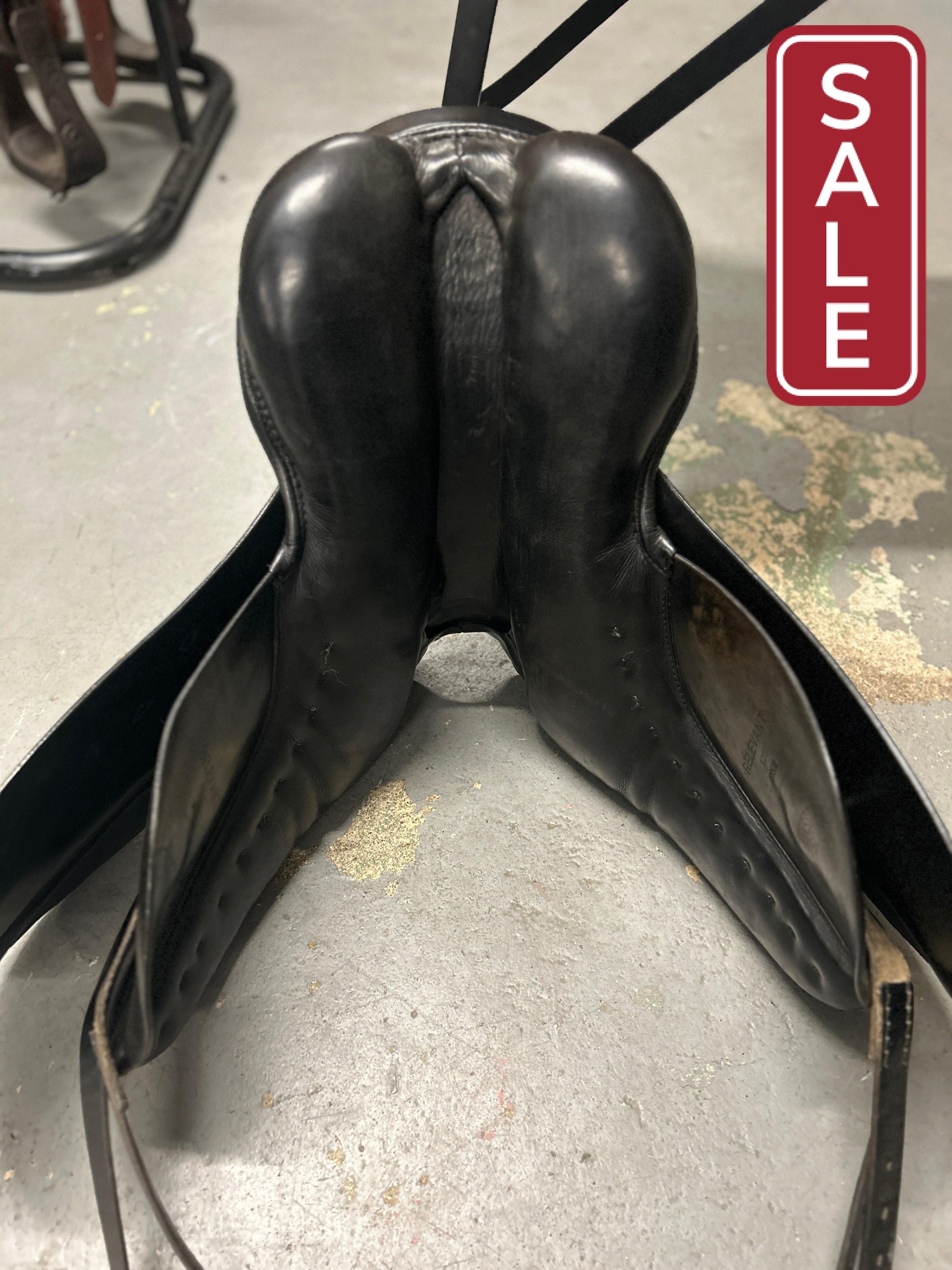 17.5" Passier Relevant Dressage Saddle-Saddle-Consignment-Evolution Equestrian Co.