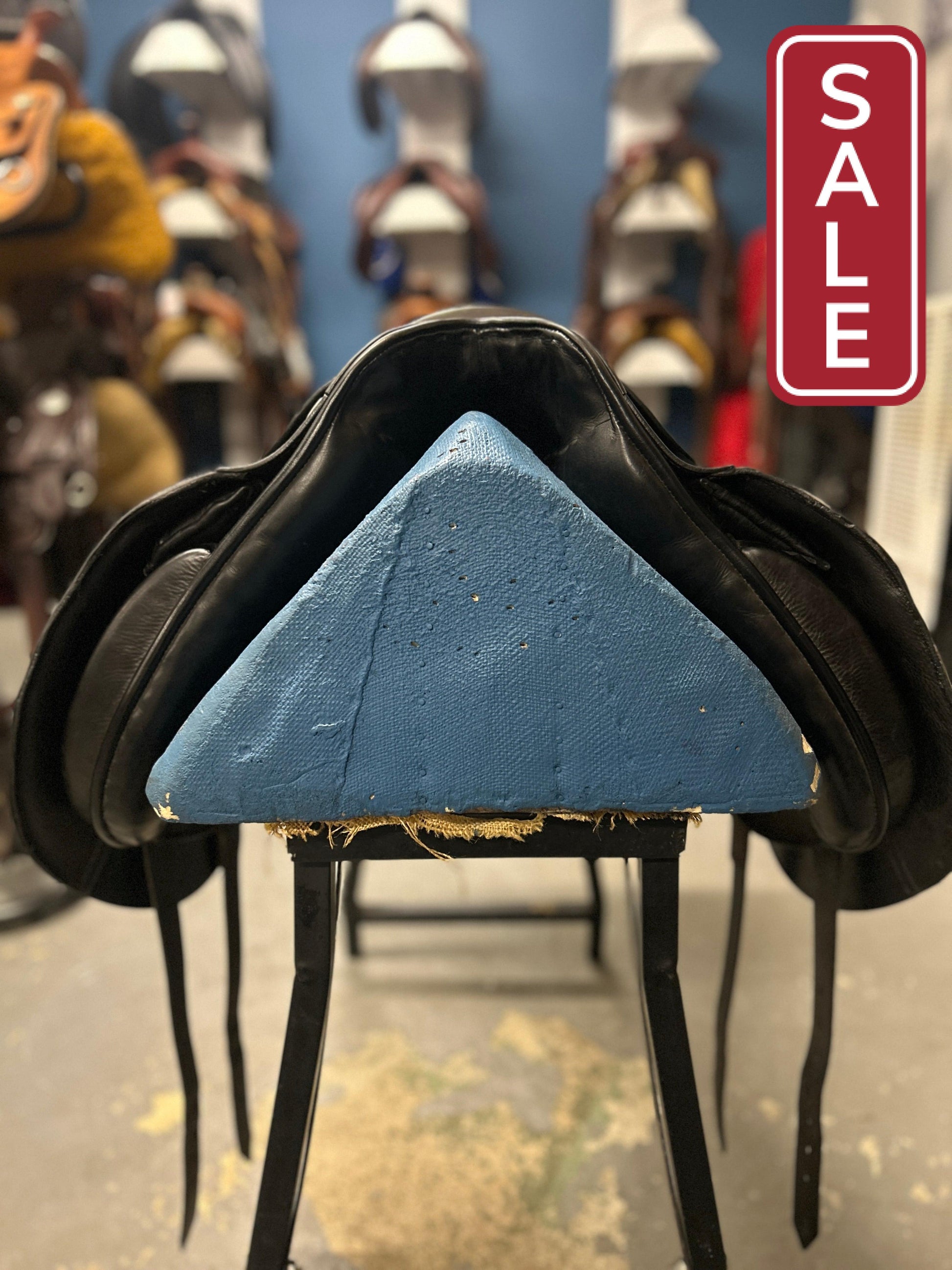 17.5" Passier Relevant Dressage Saddle-Saddle-Consignment-Evolution Equestrian Co.