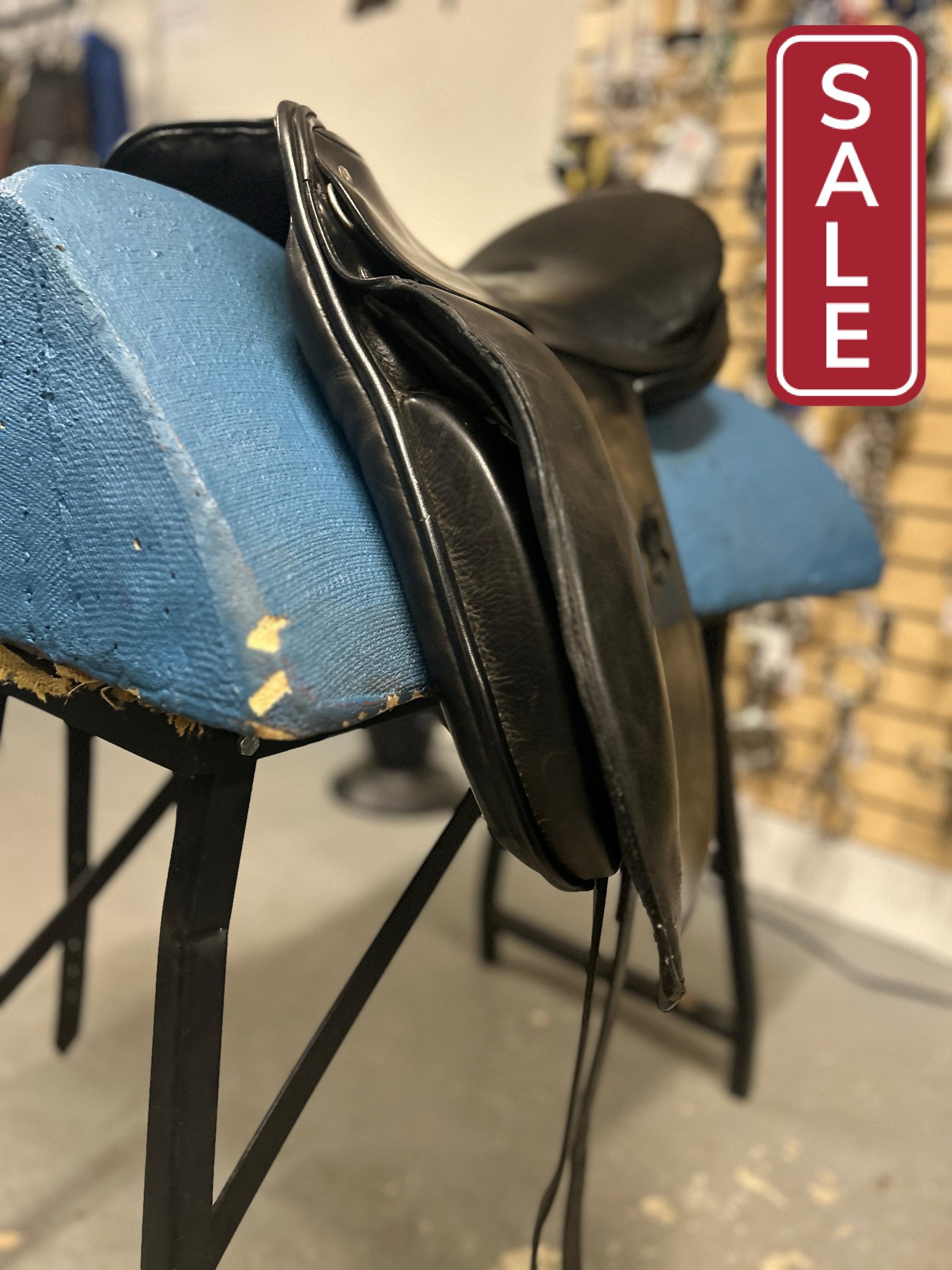 17.5" Passier Relevant Dressage Saddle-Saddle-Consignment-Evolution Equestrian Co.