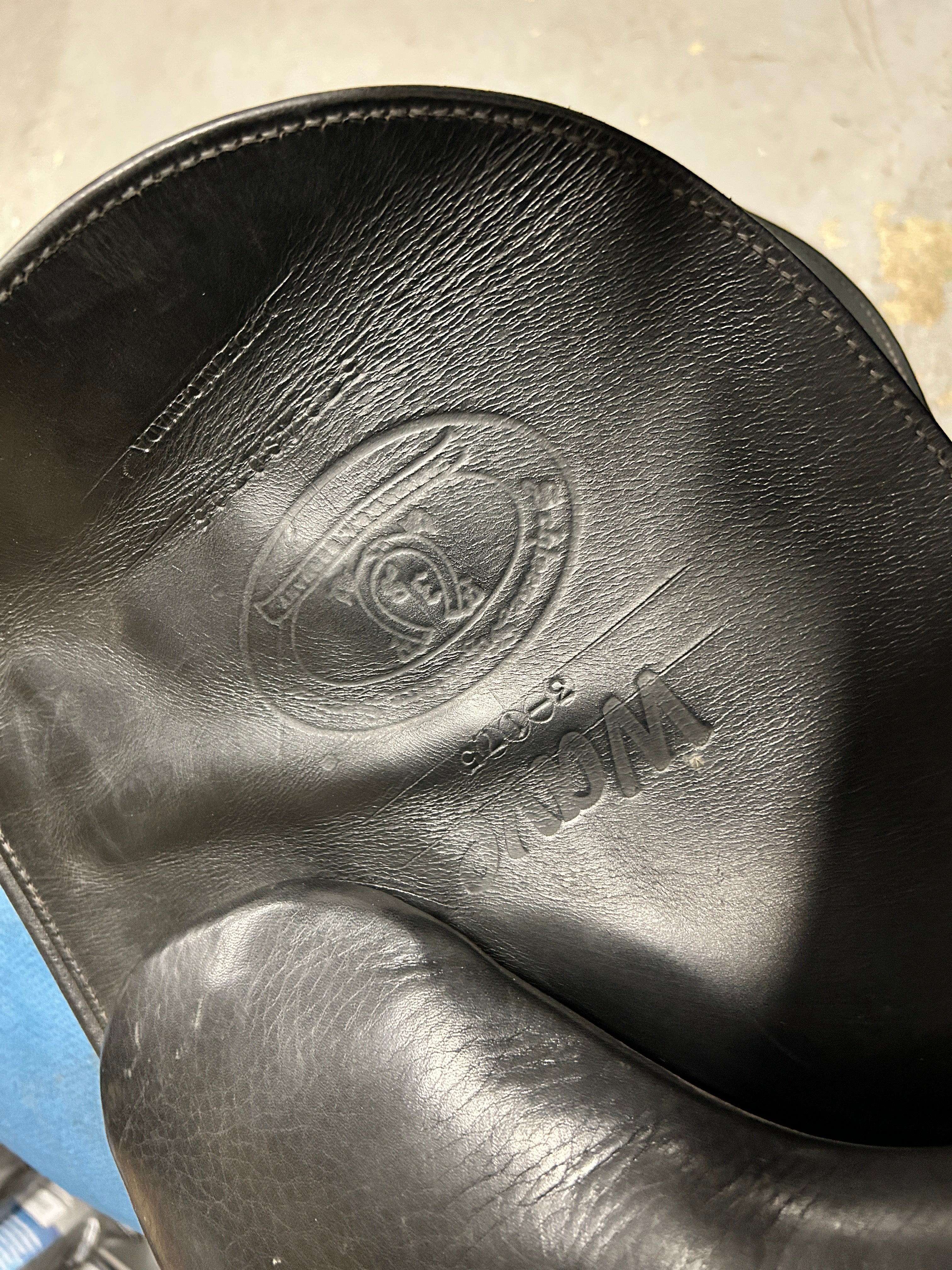 17.5" Schleese Wave Dressage Saddle-Saddle-Consignment-Evolution Equestrian Co.