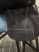 Load image into Gallery viewer, 17.5&quot; Wintec Pro Endurance Saddle-Saddle-Consignment-Evolution Equestrian Co.
