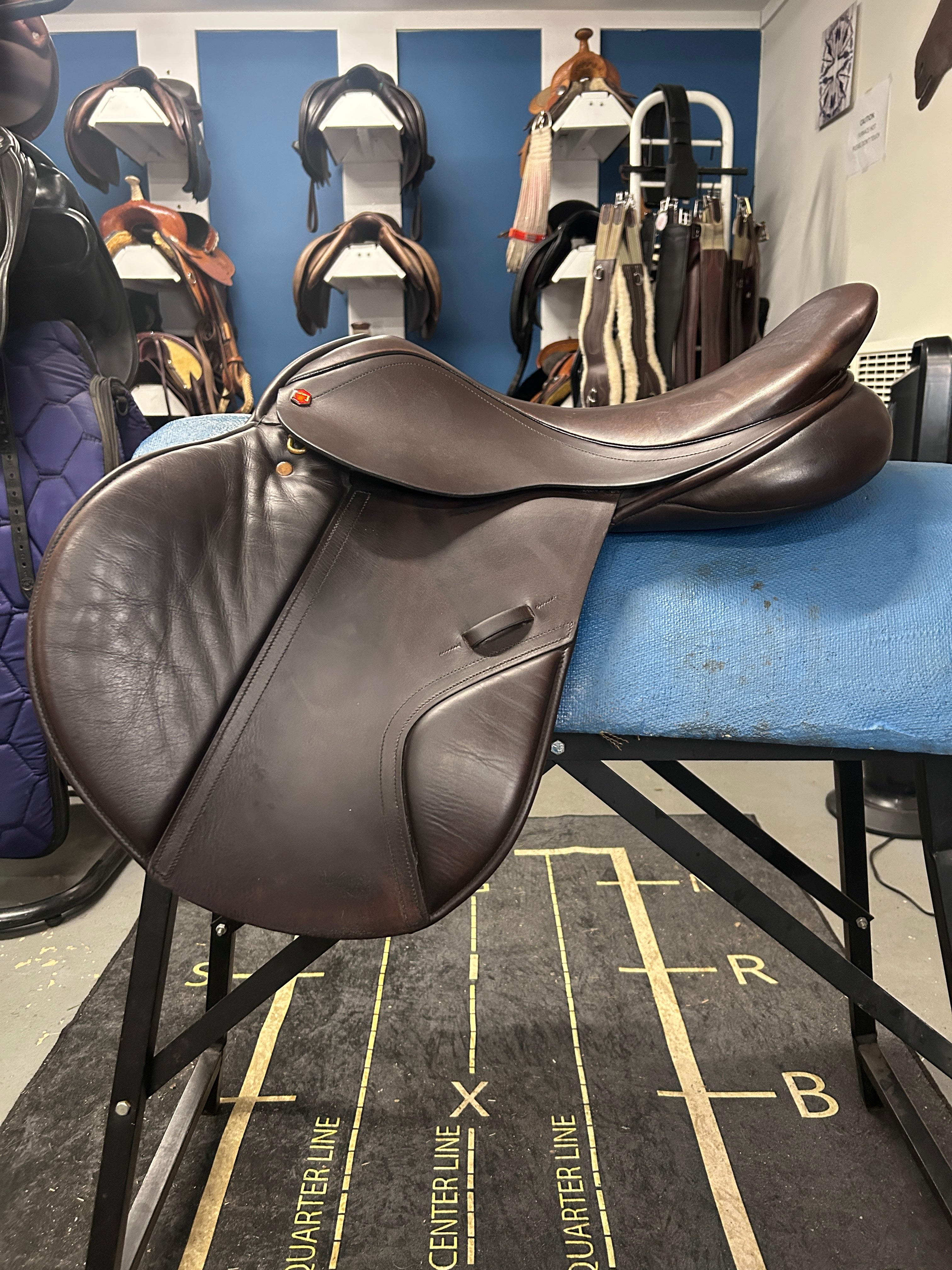 18" Albion Legend K2 Close Contact Saddle-Saddle-Consignment-Evolution Equestrian Co.