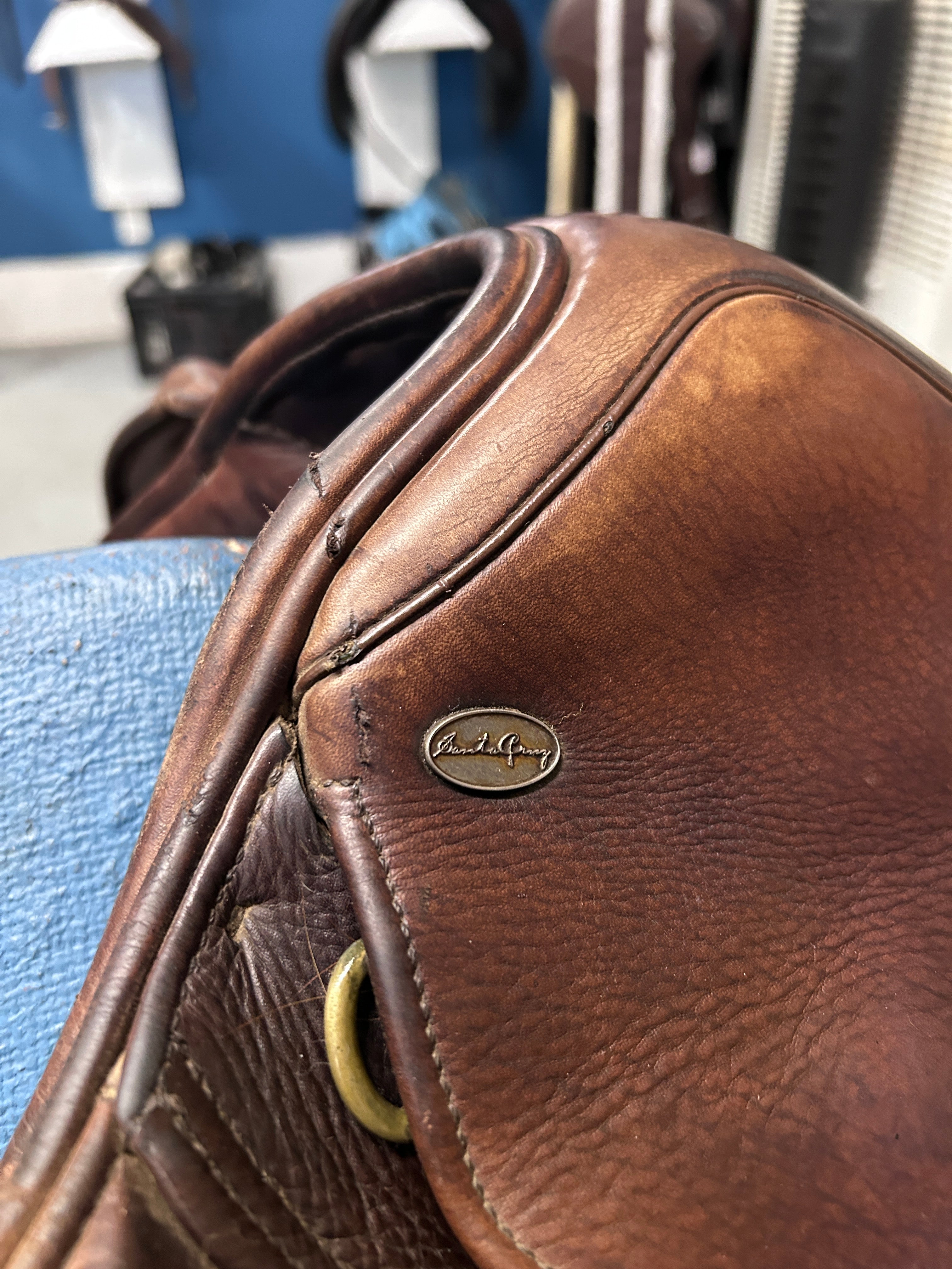 17.5" Santa Cruz Close Contact Saddle