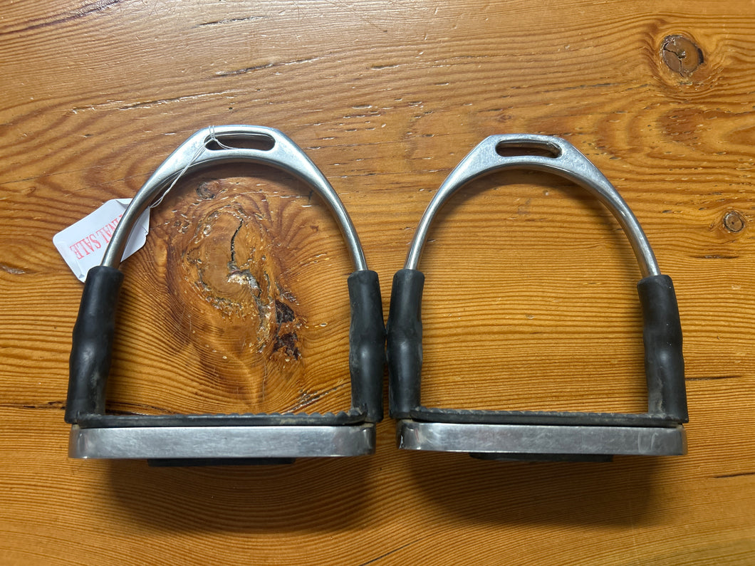 Jointed English Stirrup Irons