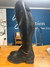 Load image into Gallery viewer, Ariat Heritage Tall Boots 7.5
