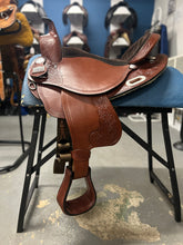 Load image into Gallery viewer, 17&quot; Big Horn Halfinger Saddle
