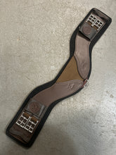 Load image into Gallery viewer, Total Saddle Fit StretchTec Shoulder Fit Relief Dressage Girth 24&quot;

