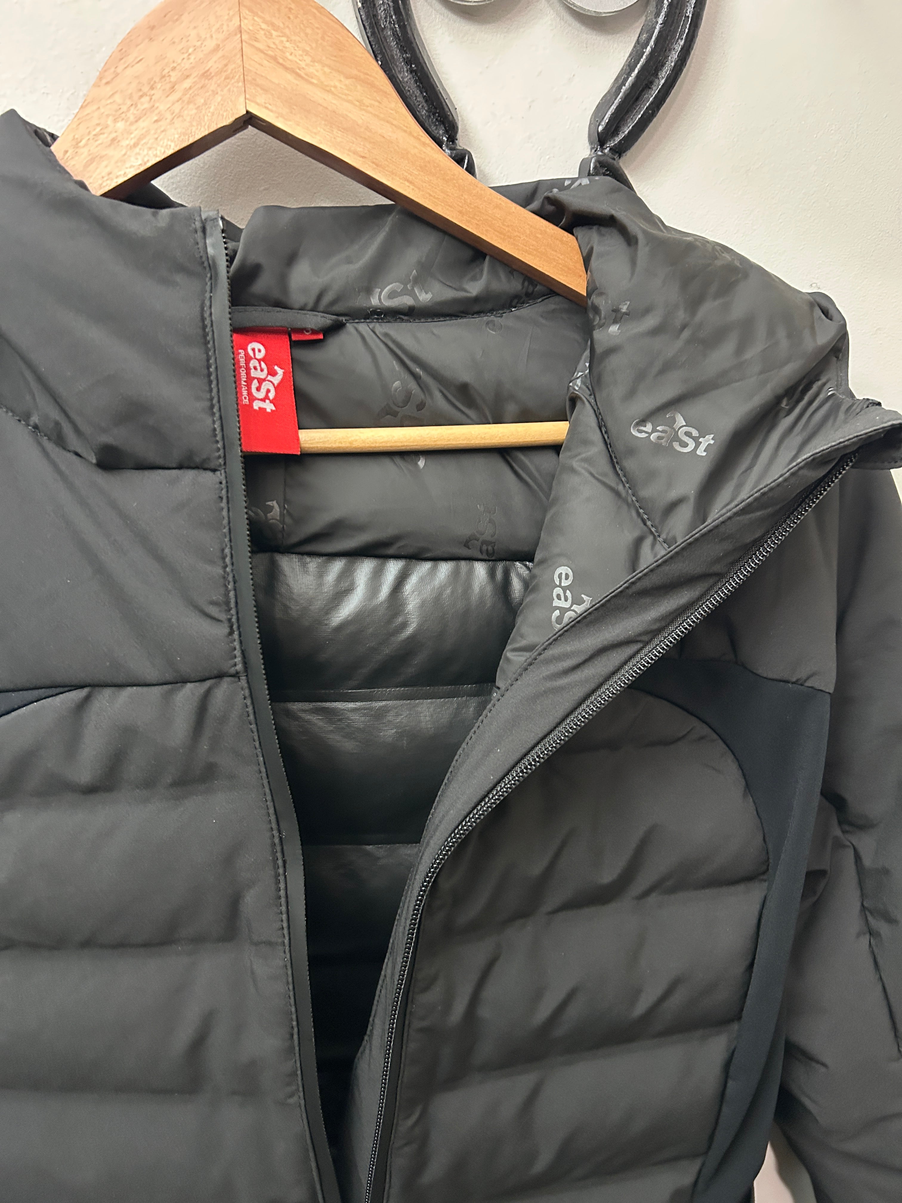 eaST Performance Winter Jacket Large