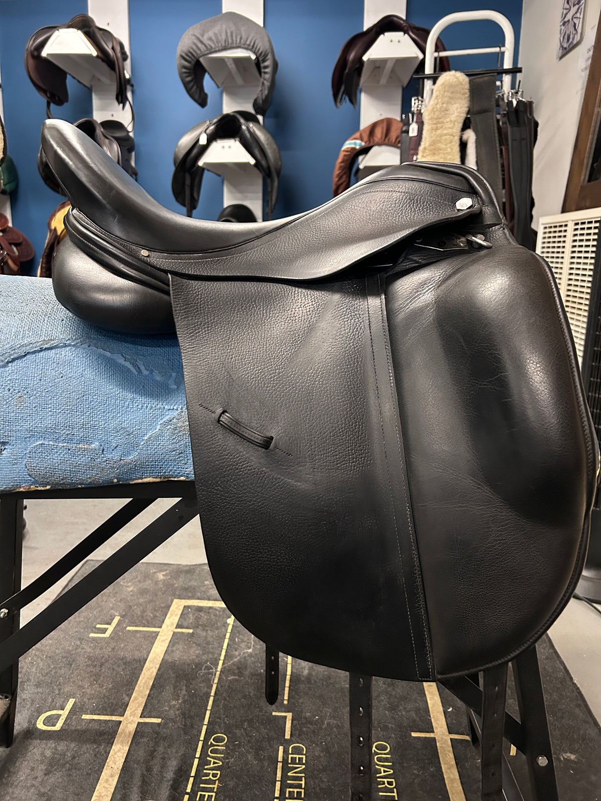 17" Albion Platinum Ultima Dressage Saddle