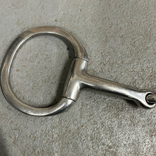 Load image into Gallery viewer, Eldonian Eggbutt Snaffle 5.5&quot;
