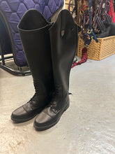 Load image into Gallery viewer, Mountain Horse Veganza Young Rider Tall Boots 7
