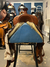 Load image into Gallery viewer, 16&quot; Champion Turf Western Saddle
