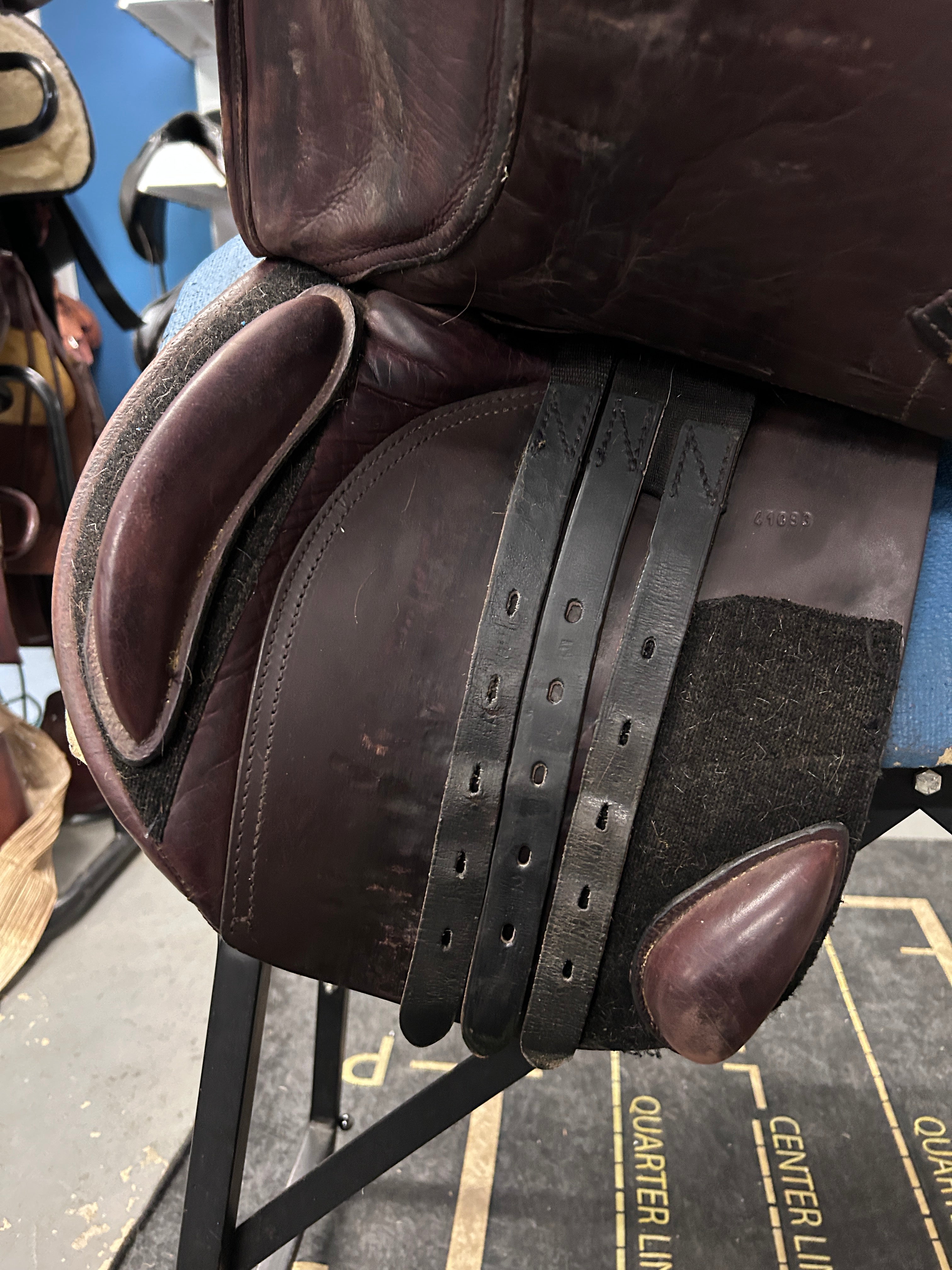 17.5" Santa Cruz Close Contact Saddle