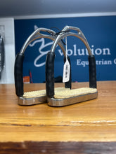 Load image into Gallery viewer, Jointed Stirrups Irons 4-1/2&quot;
