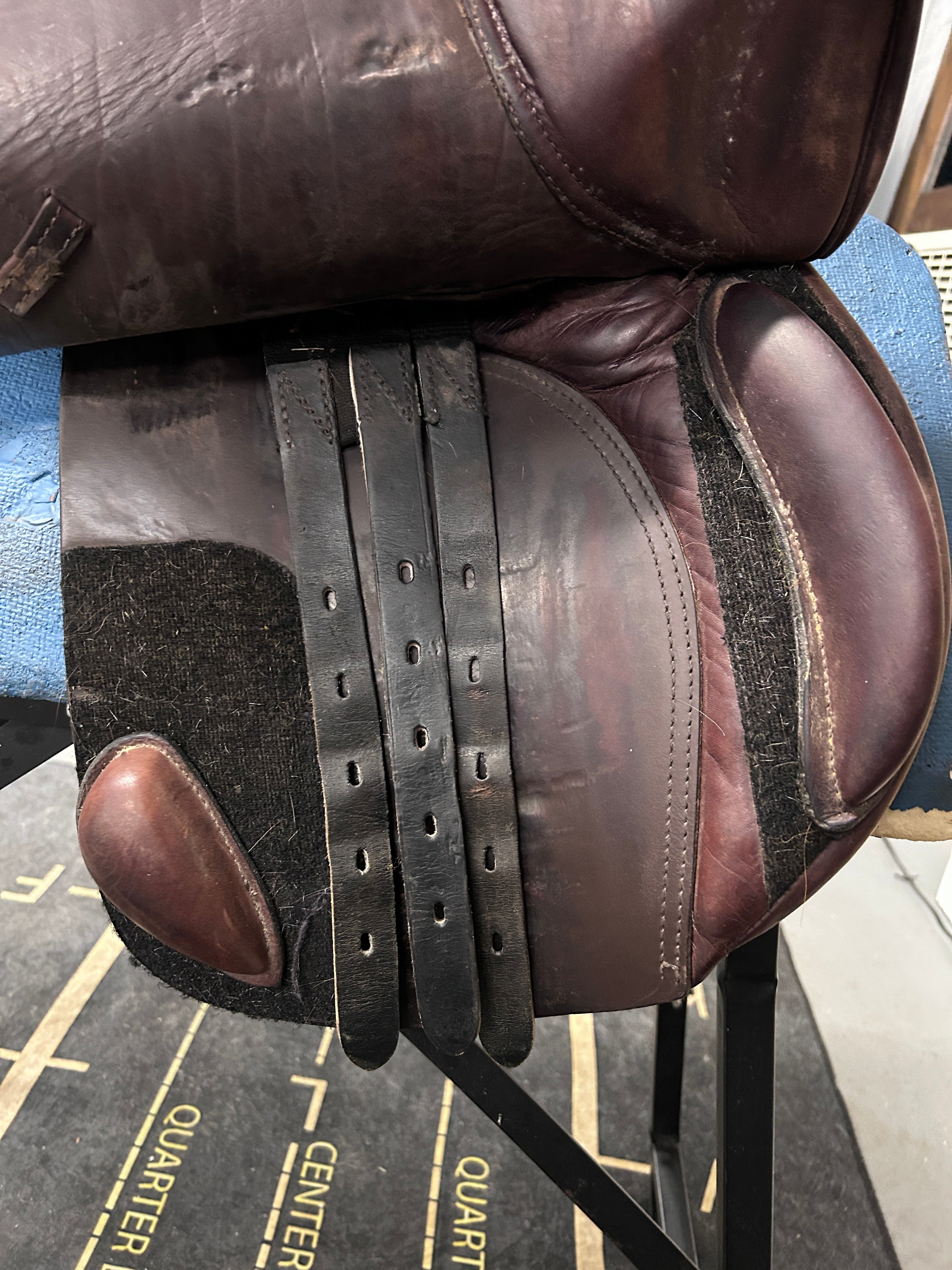 17.5" Santa Cruz Close Contact Saddle