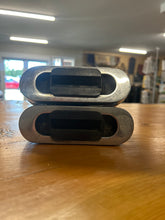 Load image into Gallery viewer, Jointed English Stirrup Irons
