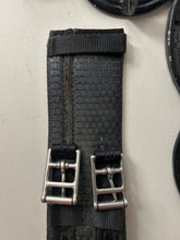Load image into Gallery viewer, Cottage Craft Dressage Girth 26&quot;

