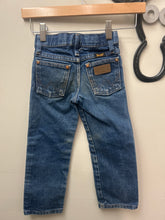 Load image into Gallery viewer, Wrangler Toddler 4 Slim Jeans
