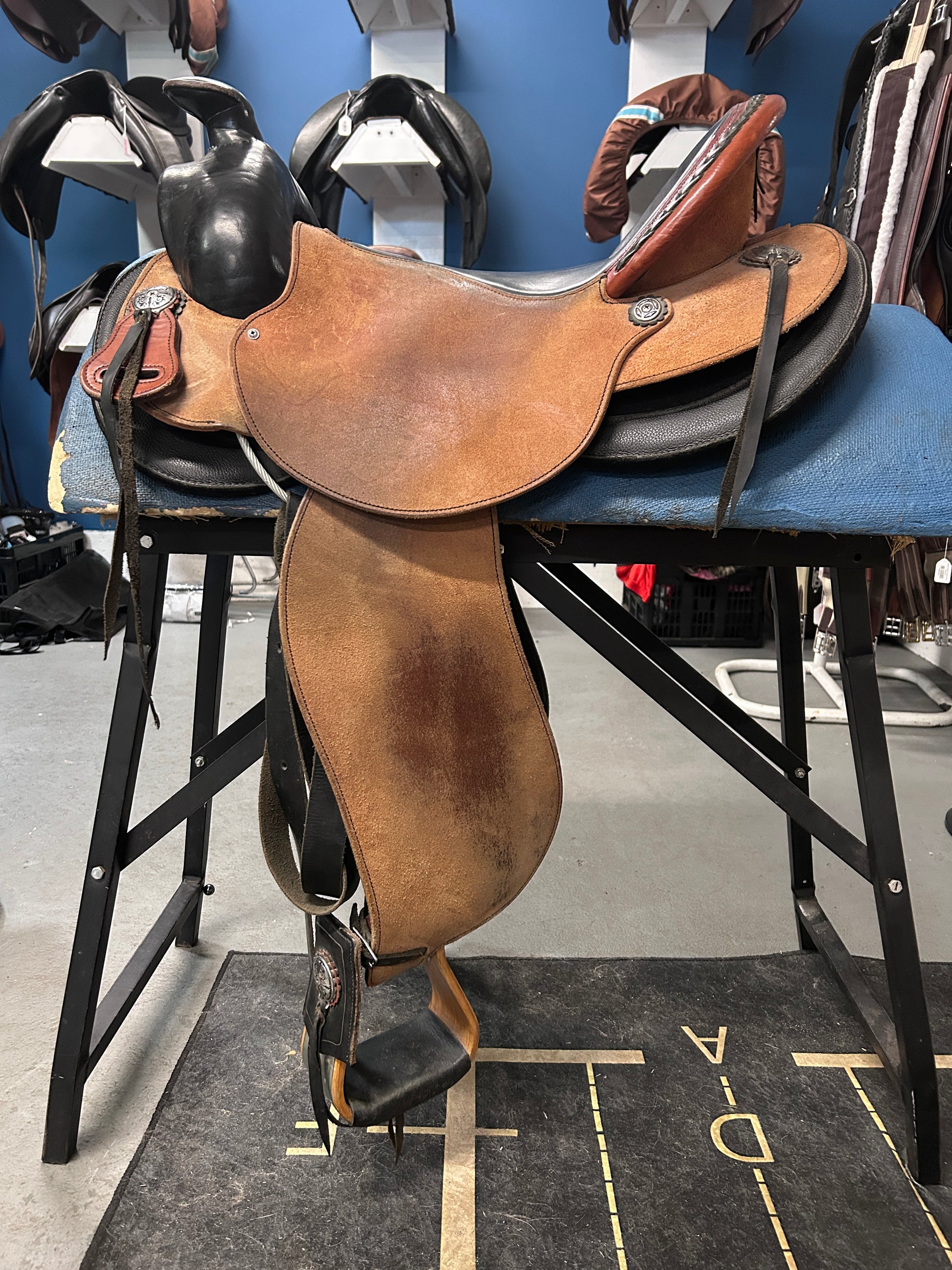 15.5" EZ-Fit Treeless Western Saddle-Saddle-Consignment-Evolution Equestrian Co.