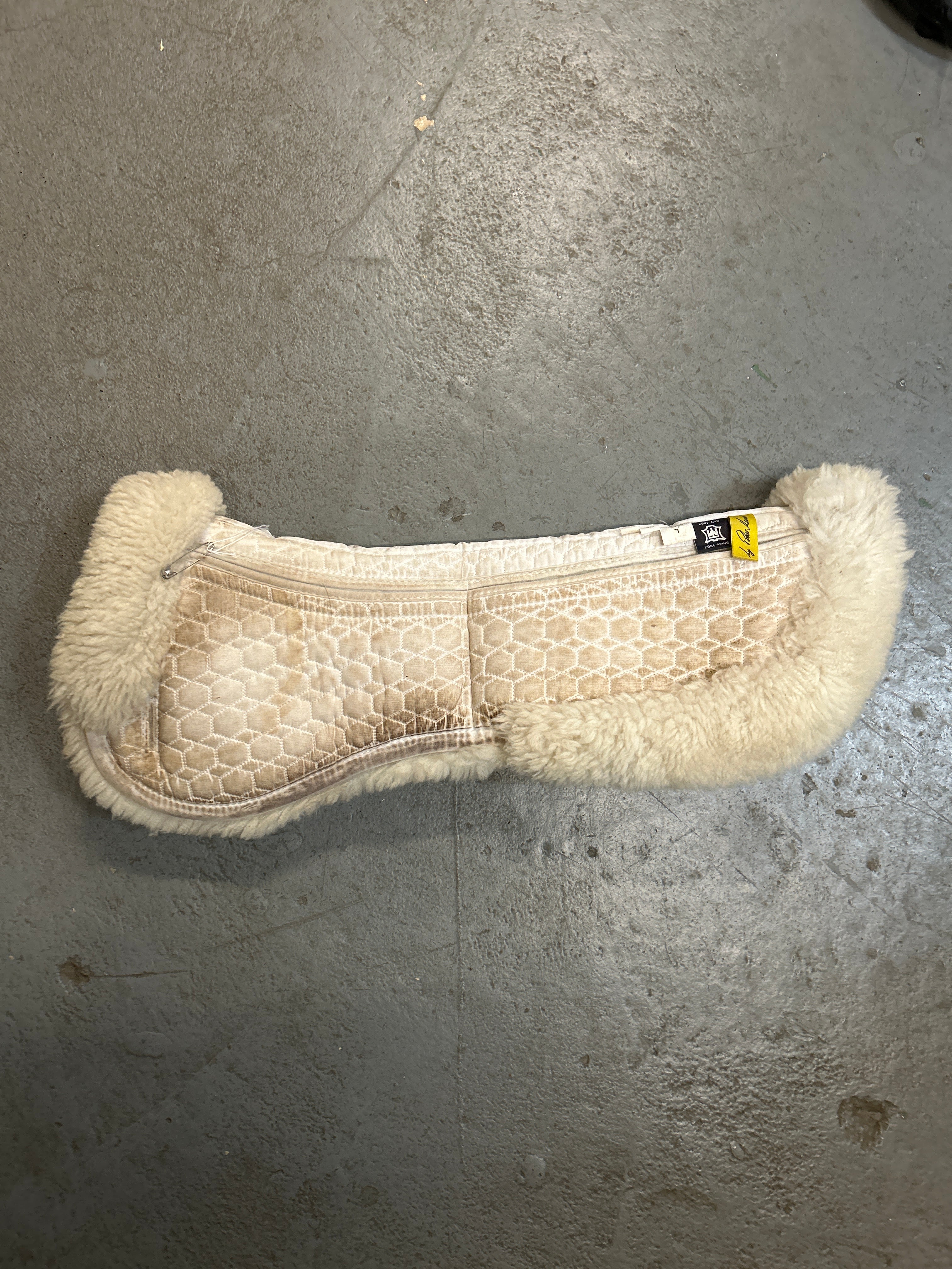 Mattes Sheepskin Half Pad with Shims