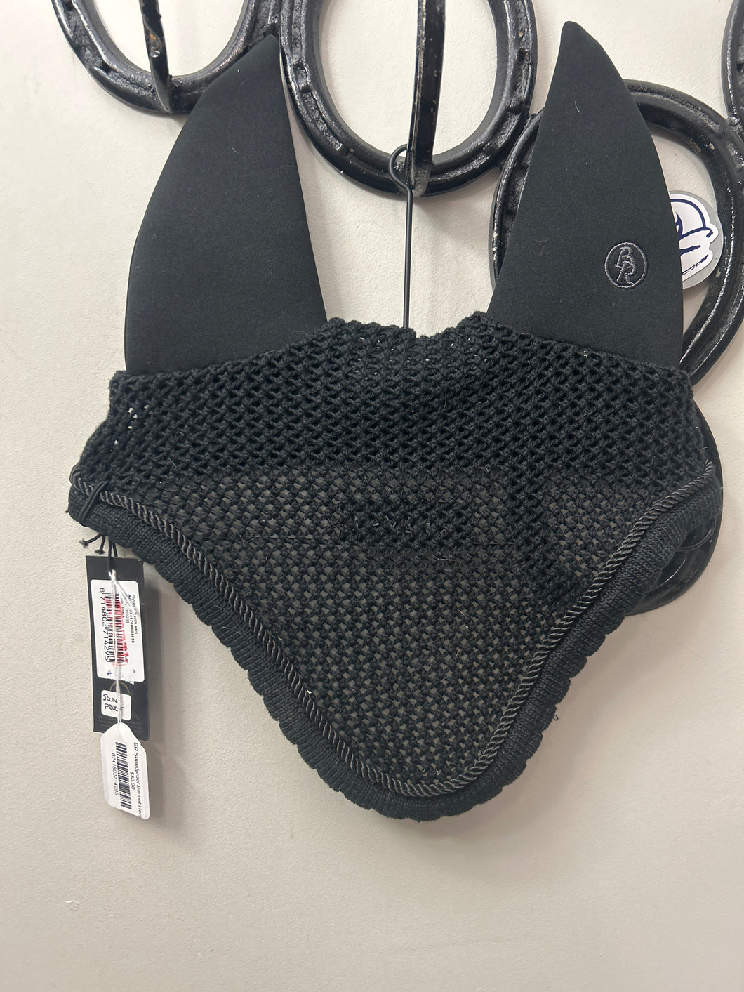 BR Soundproof Bonnet Horse