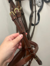 Load image into Gallery viewer, Kentaur English Bridle with Flash and Reins
