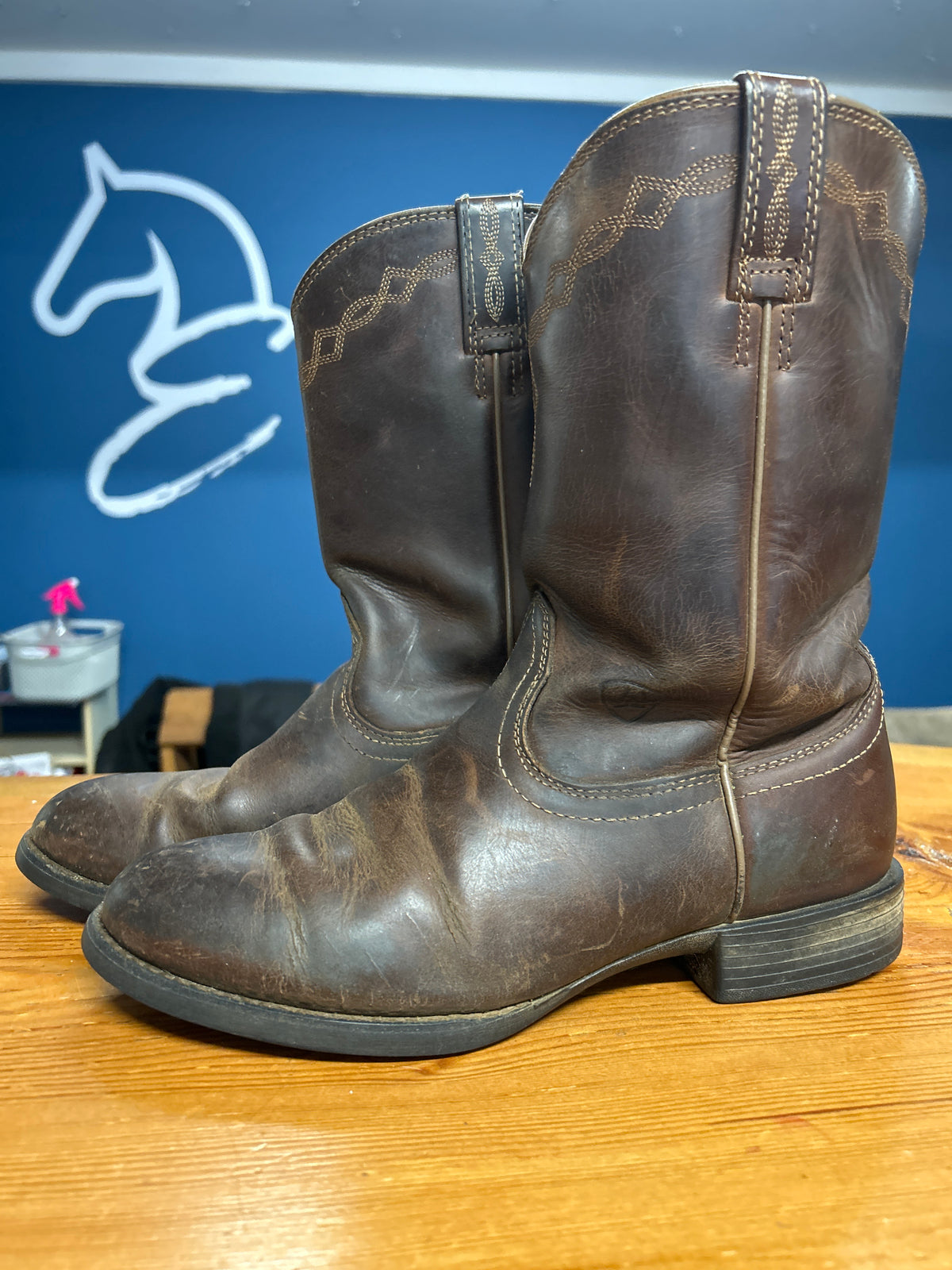 Ariat Heritage Roper Cowboy Boots 8