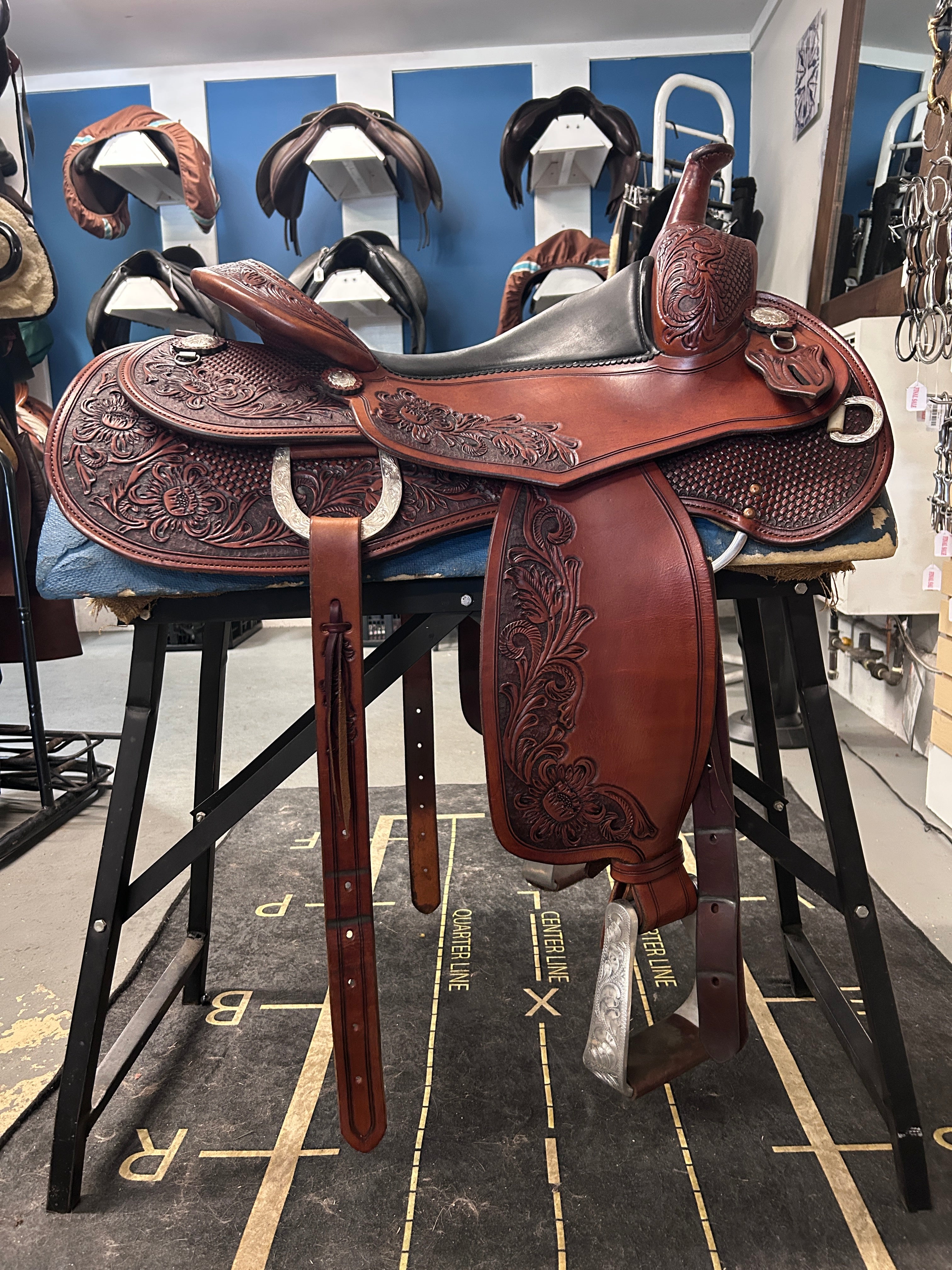 15.5" Continental Western Saddle