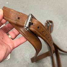 Load image into Gallery viewer, Bobby&#39;s English Stirrup Leathers
