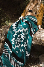 Load image into Gallery viewer, Wylde Brigade Manta Aztec Reversible Blanket: Queen
