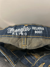 Load image into Gallery viewer, Wrangler Retro Relaxed Boot Boy Jeans 9
