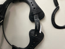 Load image into Gallery viewer, Stubben Freedom Bridle with Magic Tack Browband
