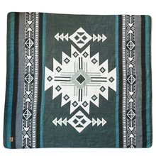 Load image into Gallery viewer, Wylde Brigade Latacunga Aztec Reversible Blanket: Queen
