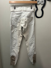 Load image into Gallery viewer, Elation White Full Seat Breeches 24R
