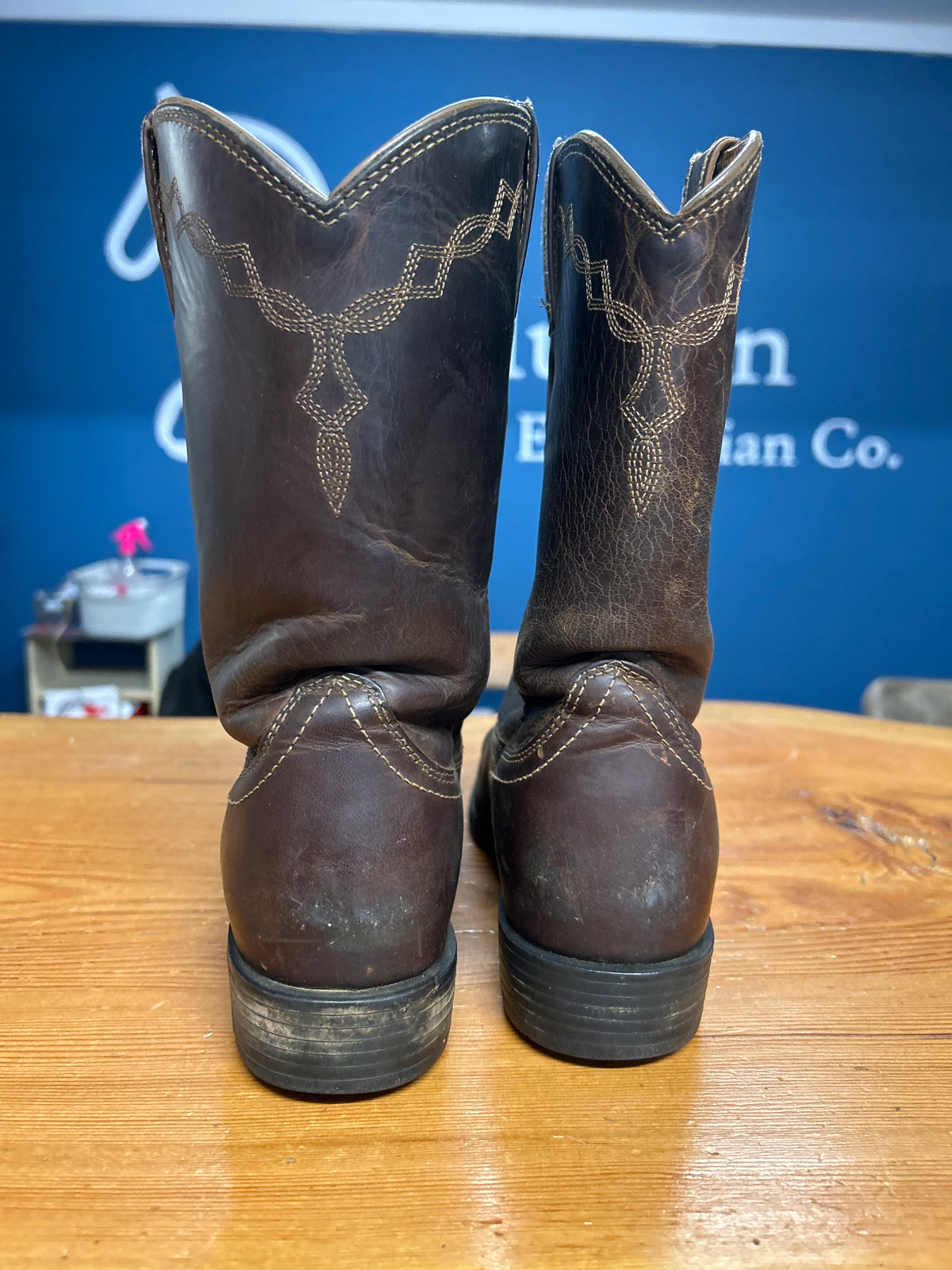 Ariat Heritage Roper Cowboy Boots 8