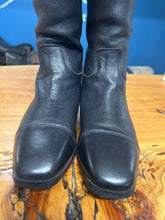 Load image into Gallery viewer, TuffRider Wellesley Ladies Tall Boots 8.5
