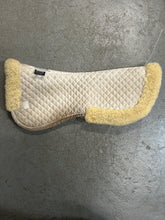 Load image into Gallery viewer, Roma Sheepskin Half Pad
