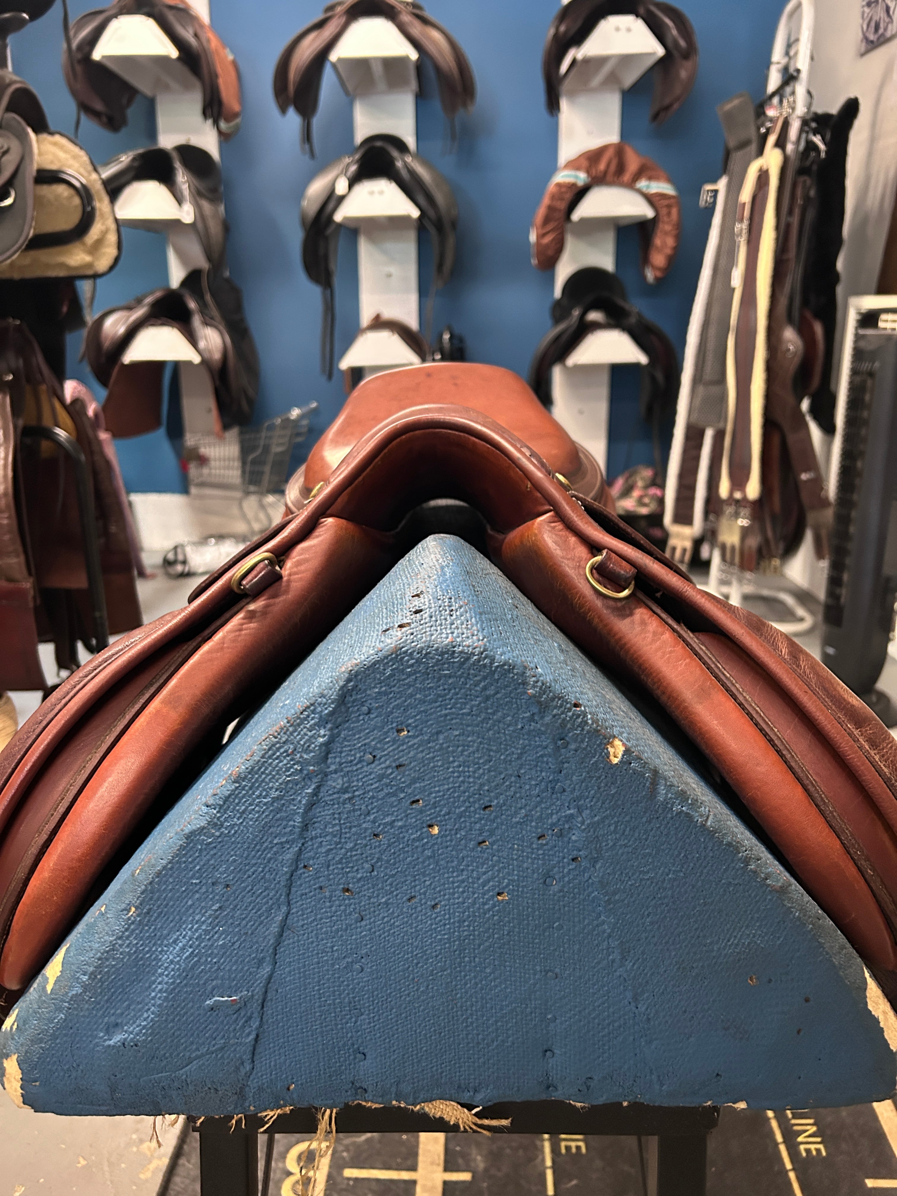 17" Pessoa Special Envoy English Saddle