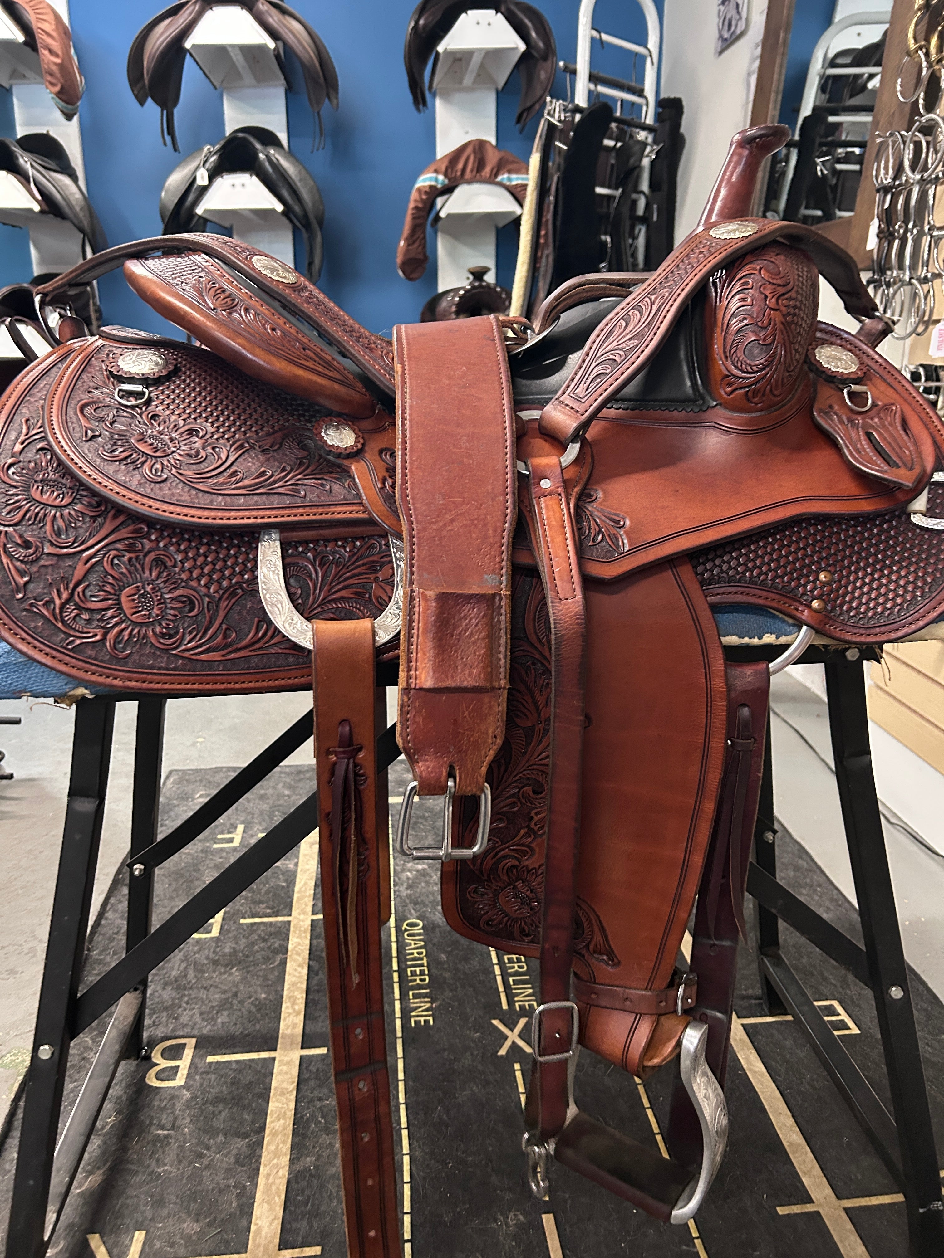 15.5" Continental Western Saddle
