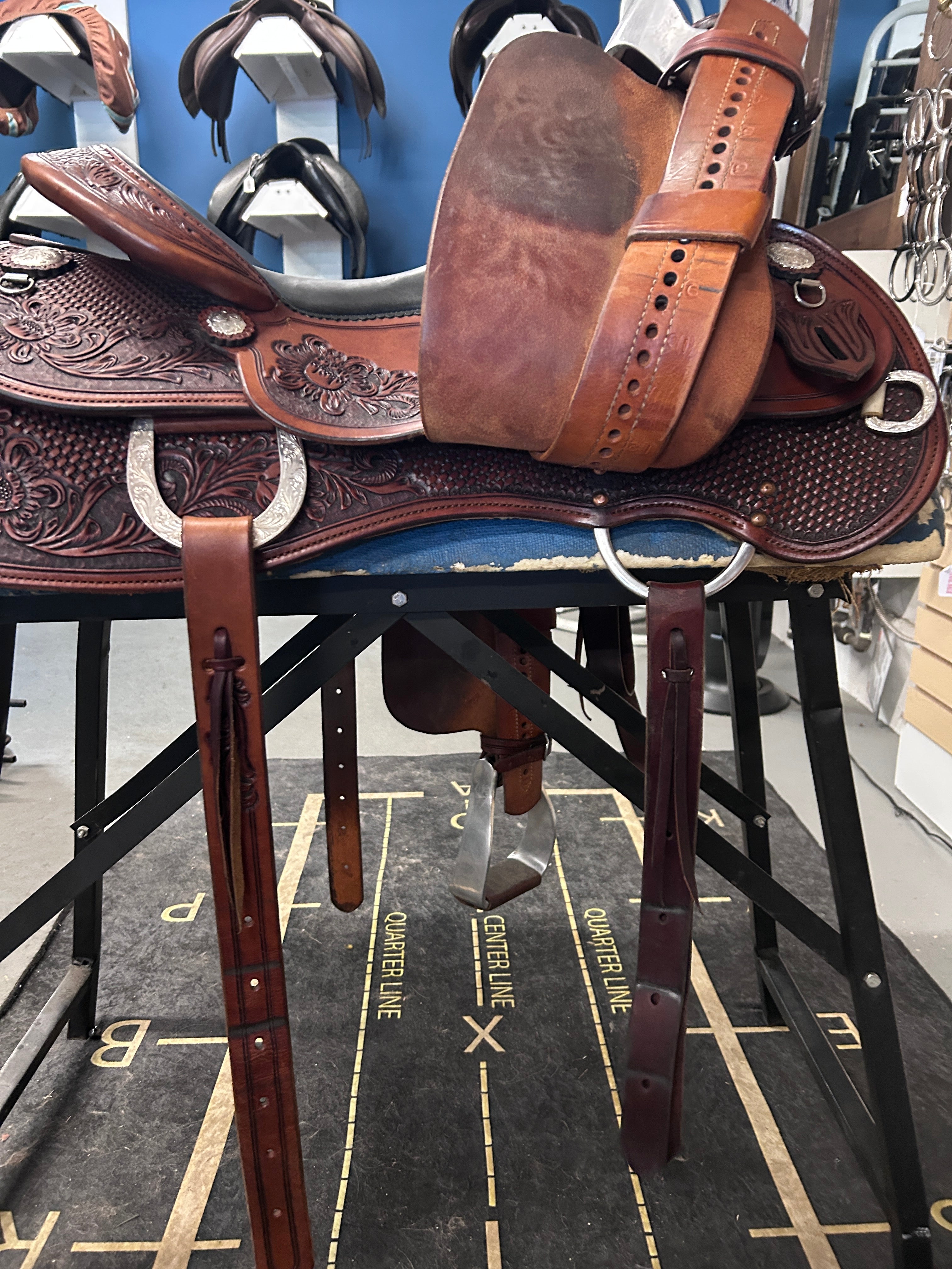 15.5" Continental Western Saddle