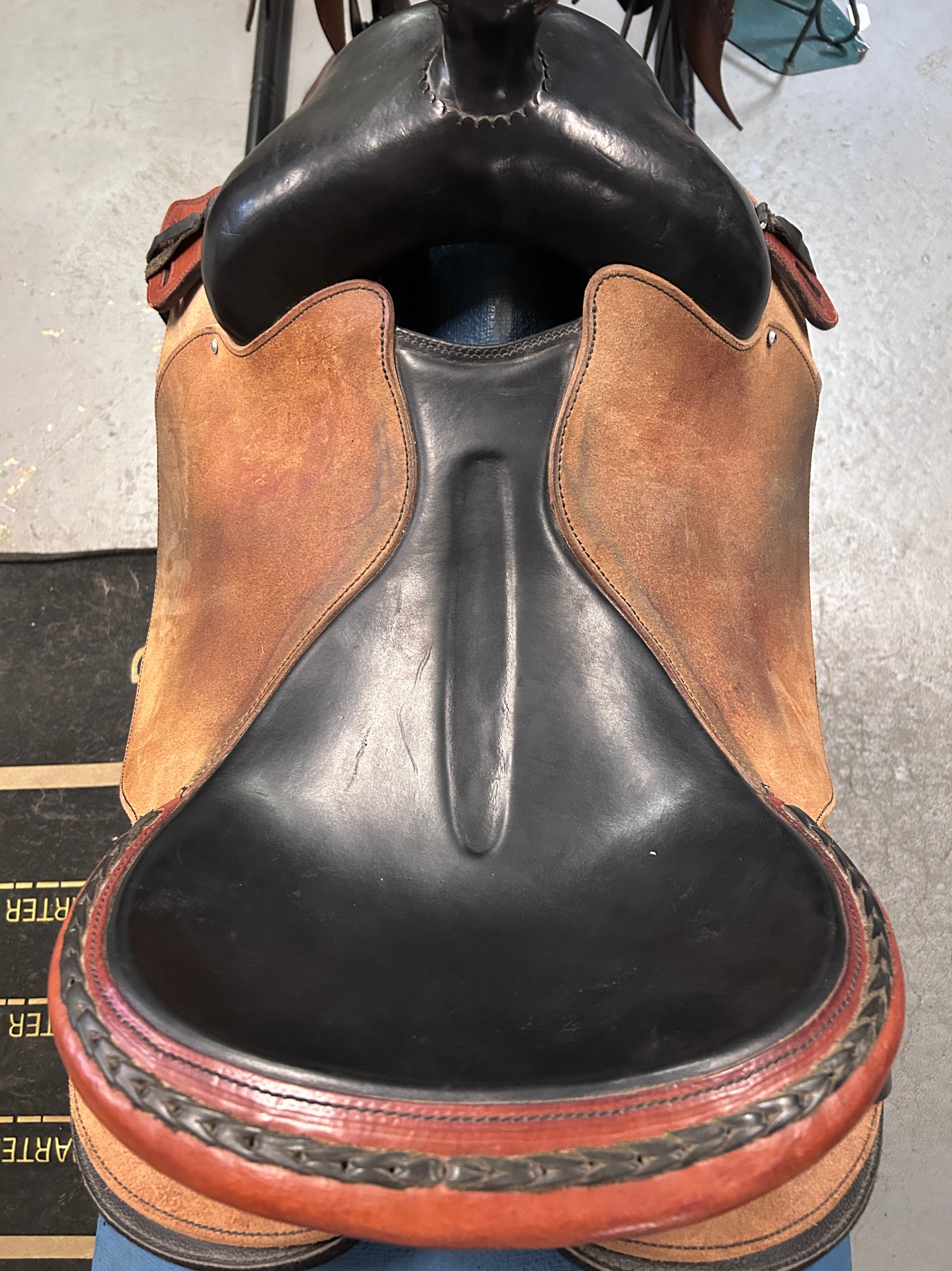 15.5" EZ-Fit Treeless Western Saddle-Saddle-Consignment-Evolution Equestrian Co.