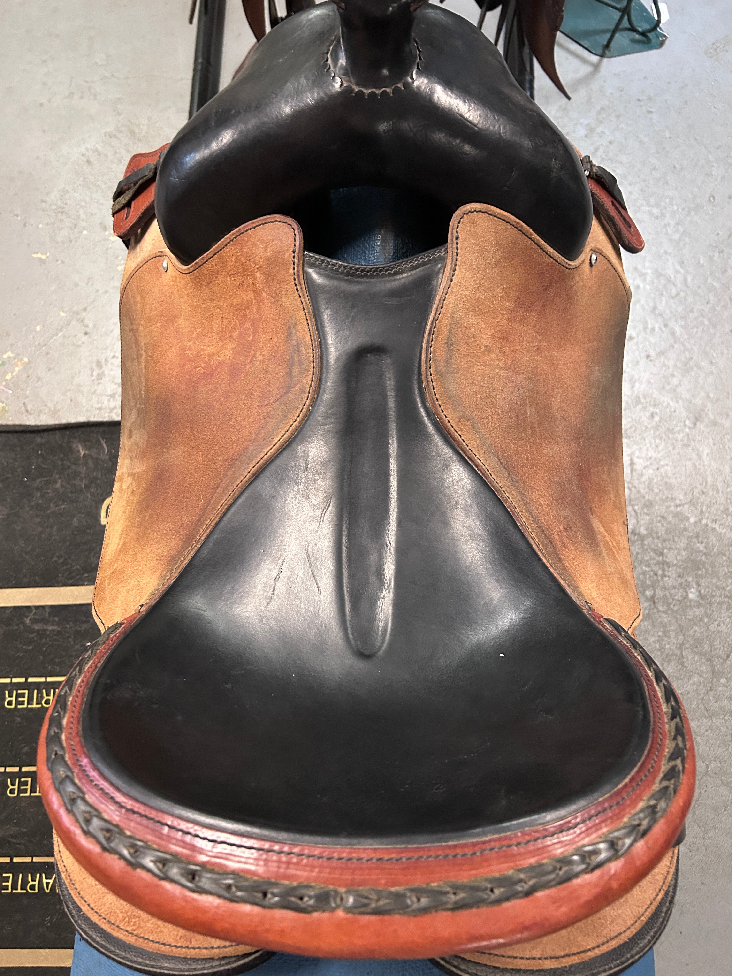 15.5" EZ-Fit Treeless Western Saddle-Saddle-Consignment-Evolution Equestrian Co.