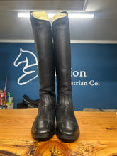 Load image into Gallery viewer, TuffRider Wellesley Ladies Tall Boots 8.5
