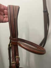 Load image into Gallery viewer, Kentaur English Bridle with Flash and Reins
