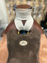 Load image into Gallery viewer, 16.5&quot; DK Western Wade Saddle
