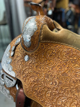 Load image into Gallery viewer, 16.5&quot; Custom Blue Ribbon Western Show Saddle
