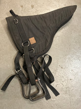 Load image into Gallery viewer, Triple E Contoured Wax Rugged Ride Bareback Pad
