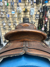 Load image into Gallery viewer, 15&quot; Andy Knight Roper Saddle
