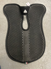 Load image into Gallery viewer, Acavallo Gel HalfPad with Wither Free Design-English Saddle Pad-Consignment-Evolution Equestrian Co.
